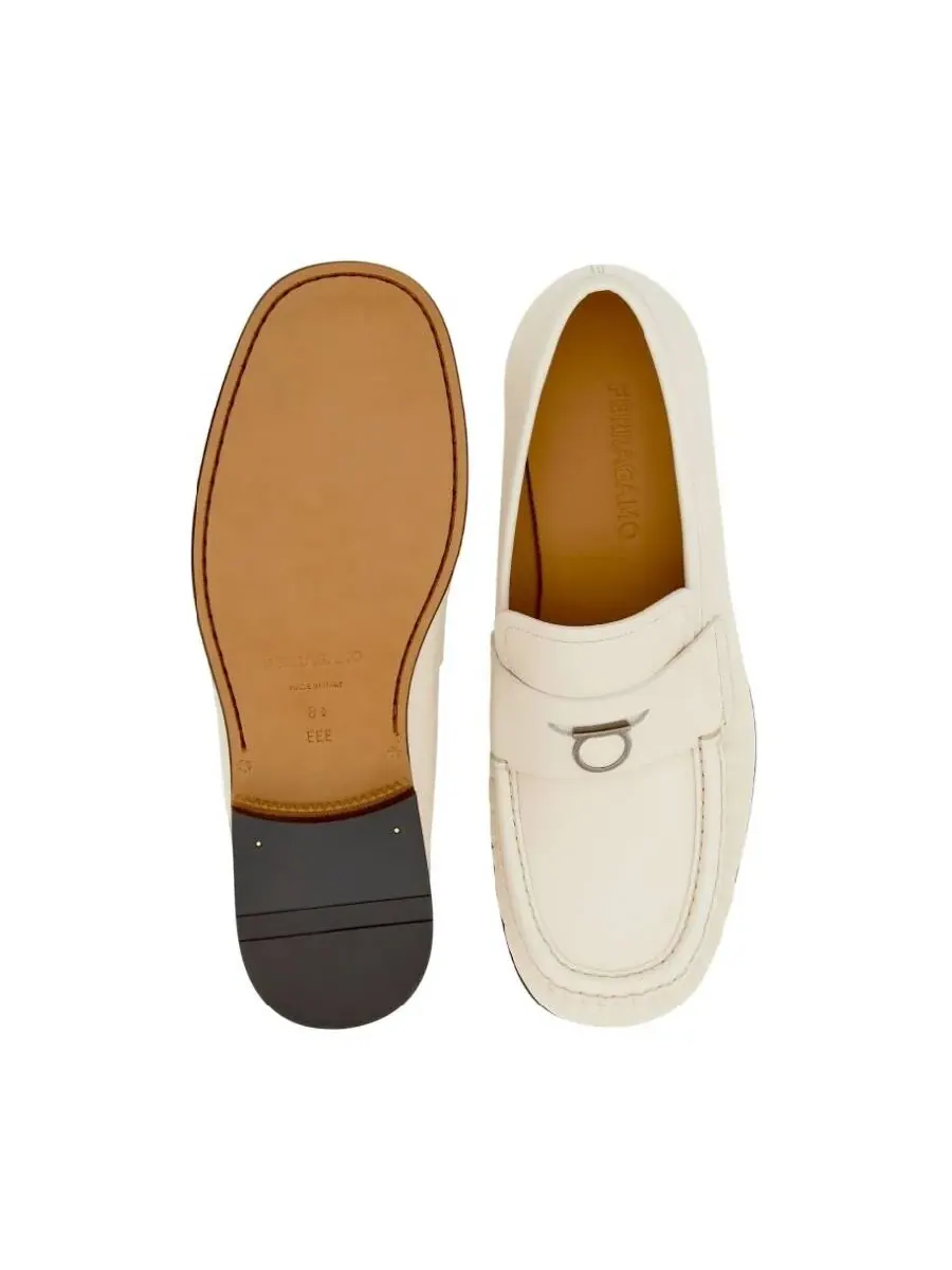 Кожаные лоферы Ferragamo Slip-On — изображение 3 из 4, белый