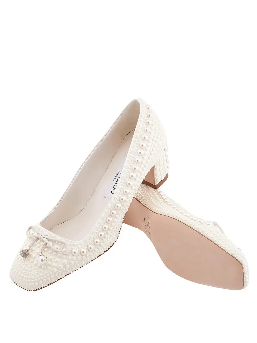 Туфли-лодочки Jimmy Choo Elme 45 с жемчужным декором — изображение 2 из 4, белый/белый
