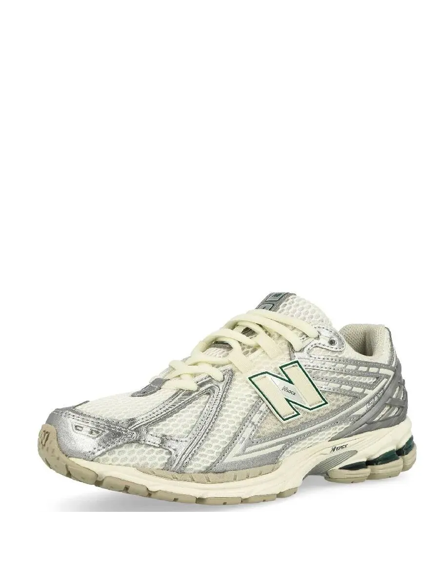 Мужские беговые кроссовки New Balance 1906R — изображение 3 из 4, серебряный
