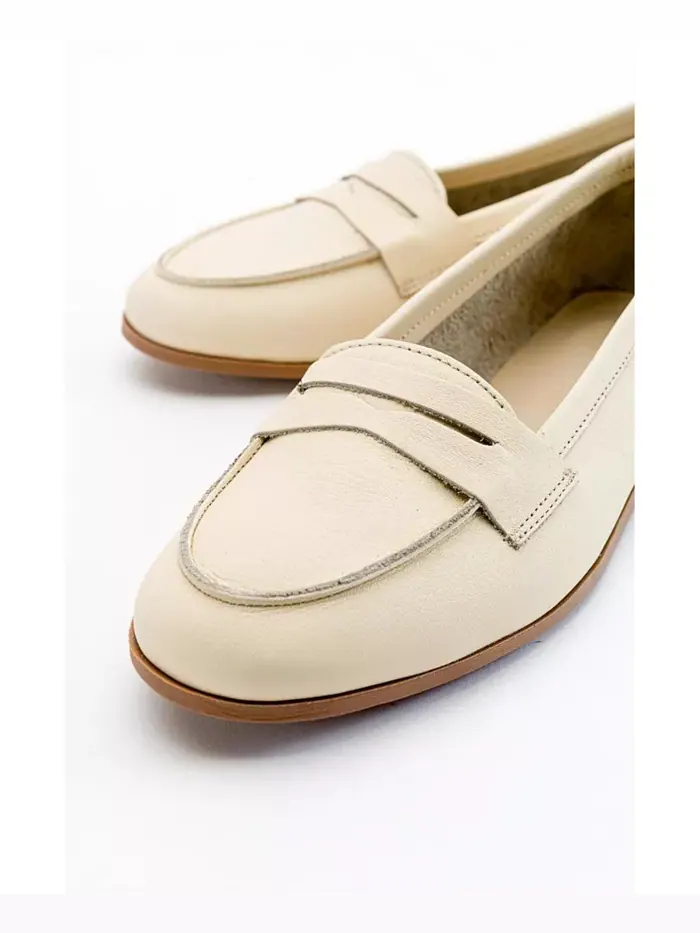 Лоферы Dorothy из кожи Forever & Always Shoes — изображение 5 из 5, светлый бежевый