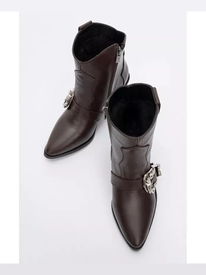 Любые кожаные ботинки с пряжкой (женские) Forever & Always Shoes — изображение 2 из 3, коричневый