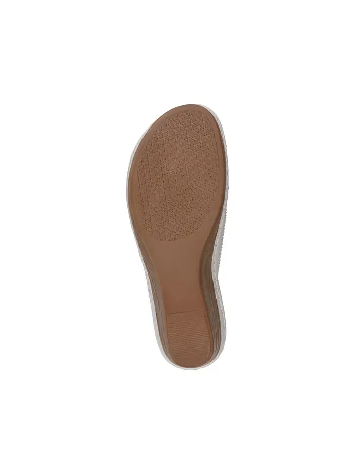 Женские босоножки Fiora на платформе с цветочным принтом GC Shoes — изображение 5 из 5, белый