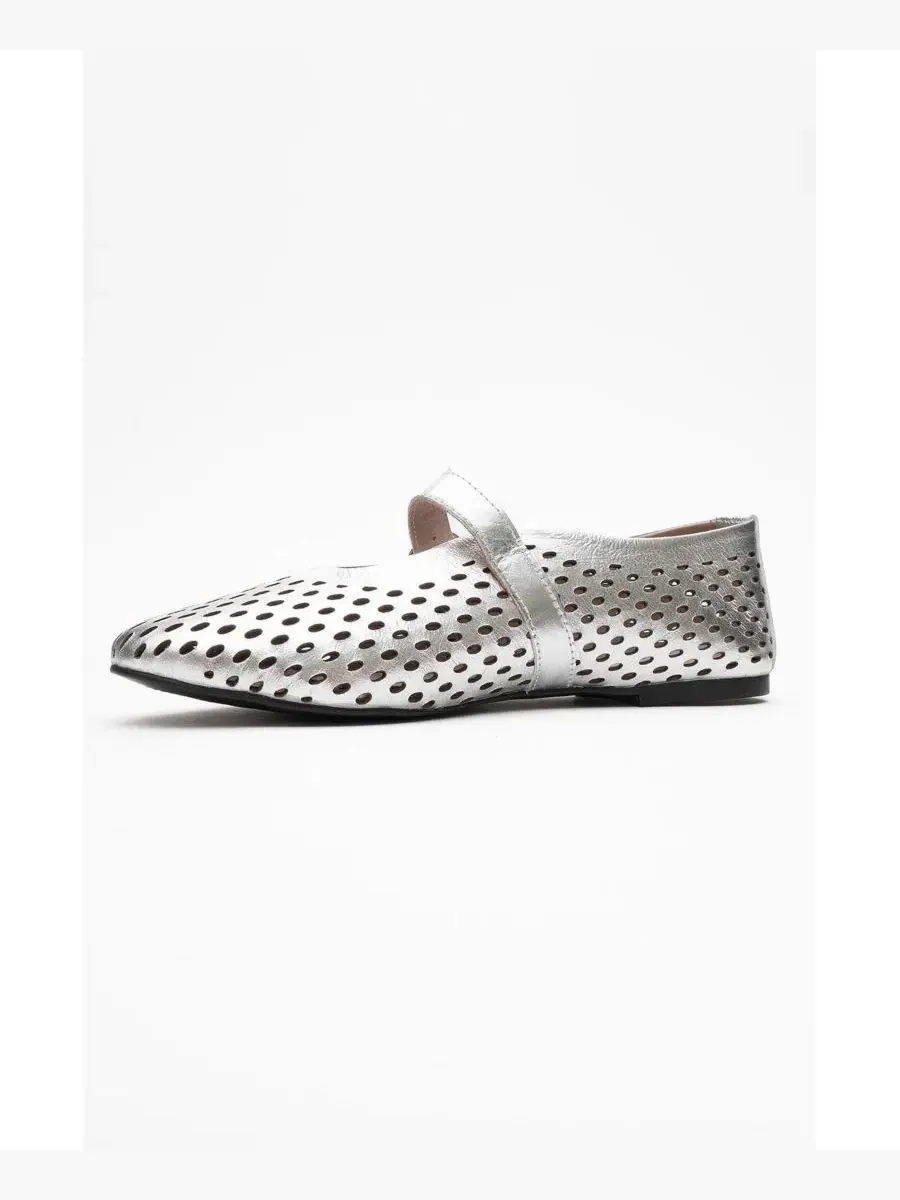 Женские кожаные балетки Arian Forever & Always Shoes — изображение 4 из 6, серебристый