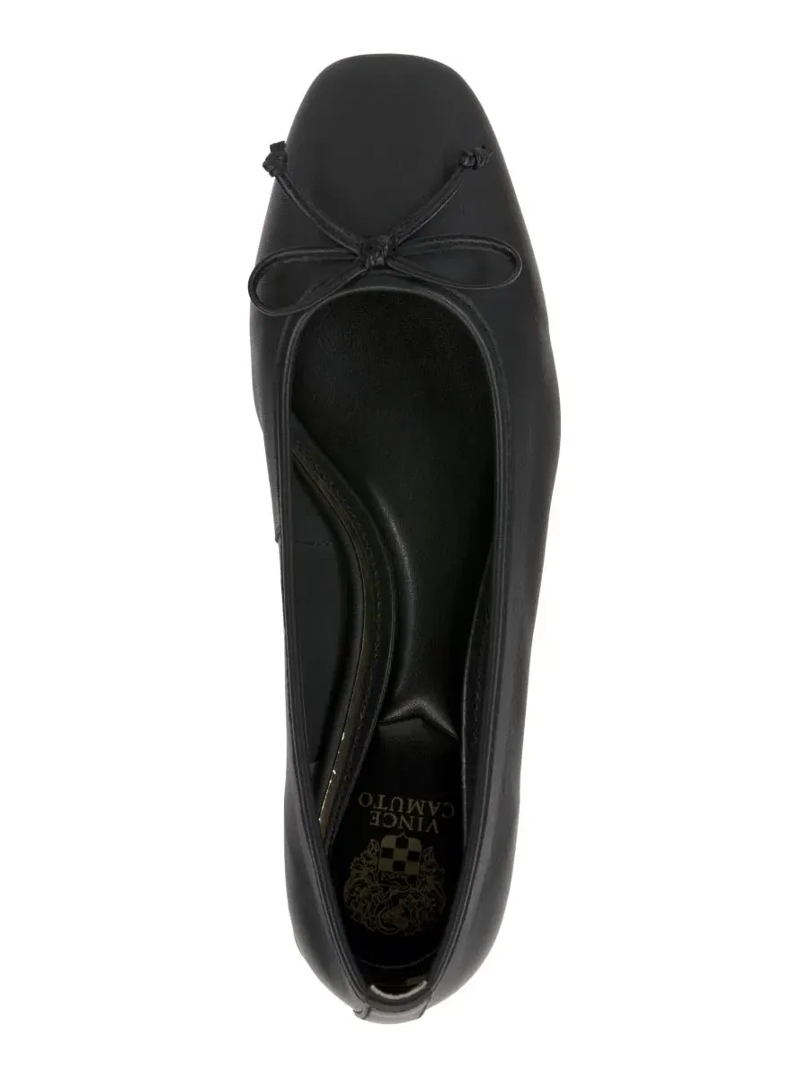 Туфли-лодочки на каблуке-блоке Jenlea Block Heel Ballet Flats Vince Camuto — изображение 4 из 5, черный