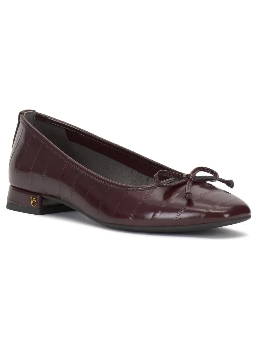 Туфли-лодочки Jenlea Block Heel Ballet Flats Vince Camuto, Pomegranate Croco — изображение 1 из 5