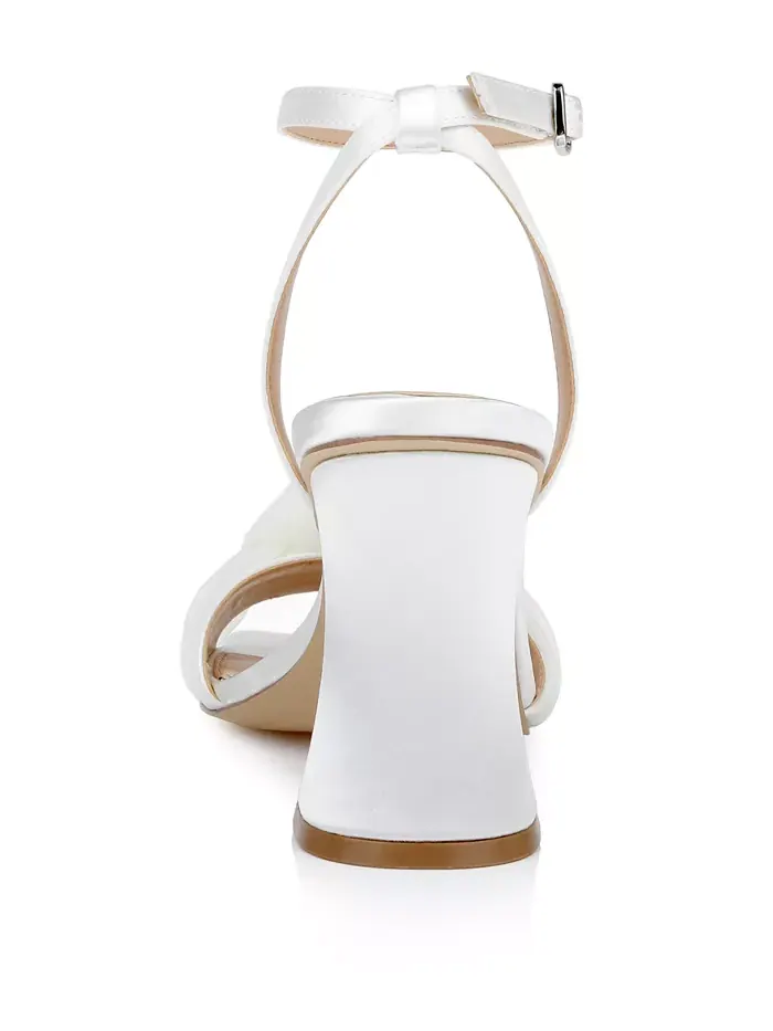 Женские сандалии Fayola Dress Knot Jewel Badgley Mischka — изображение 3 из 5, слоновая кость