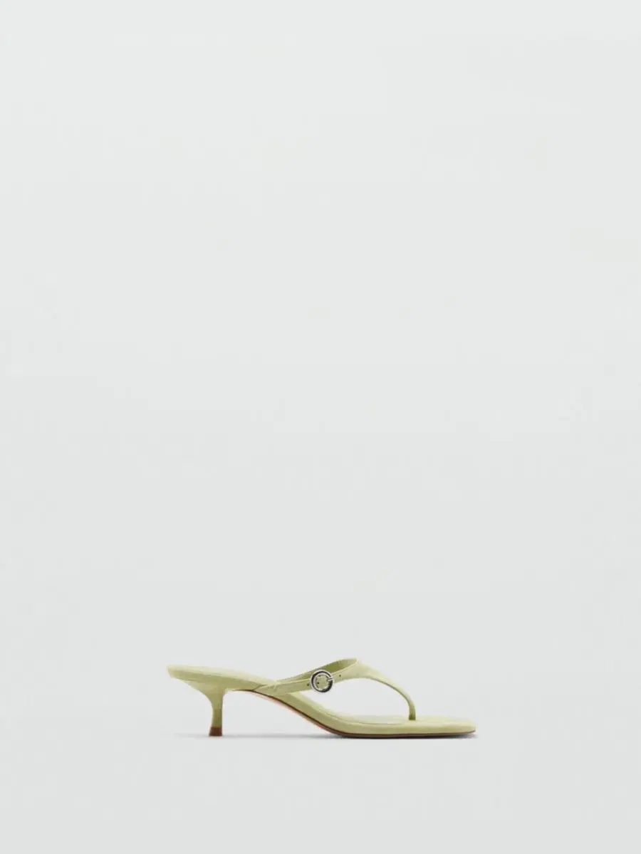 Женские кожаные сандалии на низком каблуке MANGO