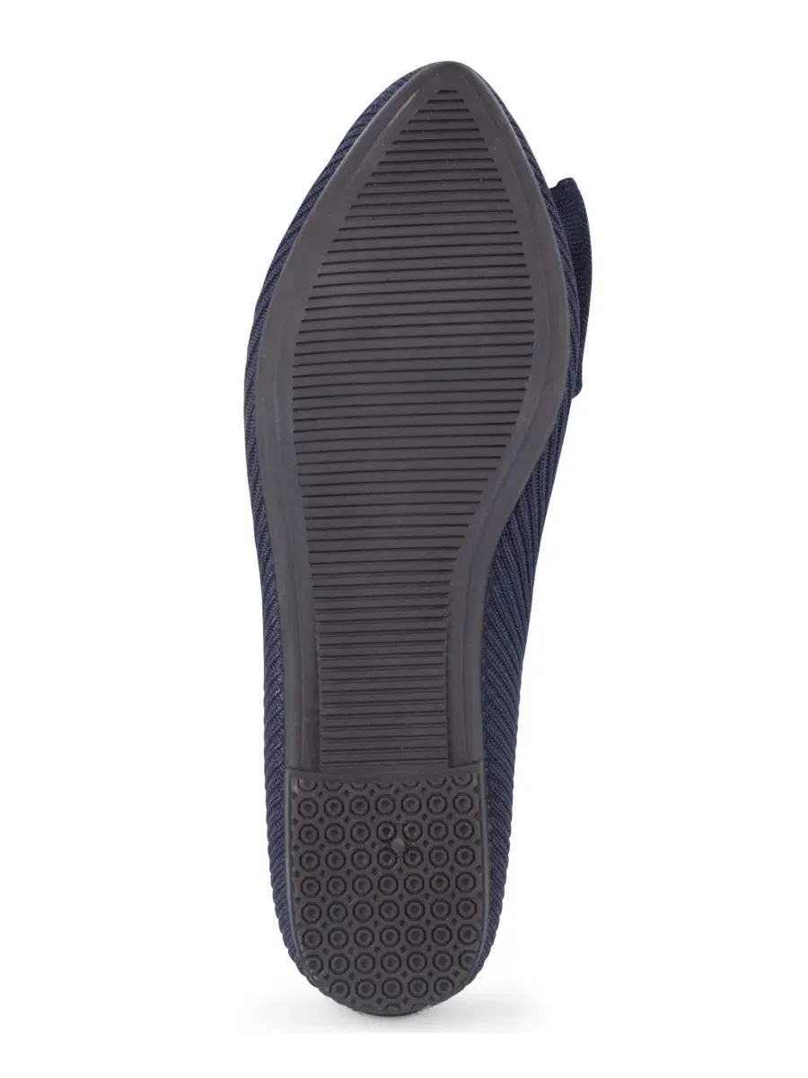 Балетки с острым мысом Monaghan Knit Slip-On Tahari — изображение 5 из 6, темный темно-синий