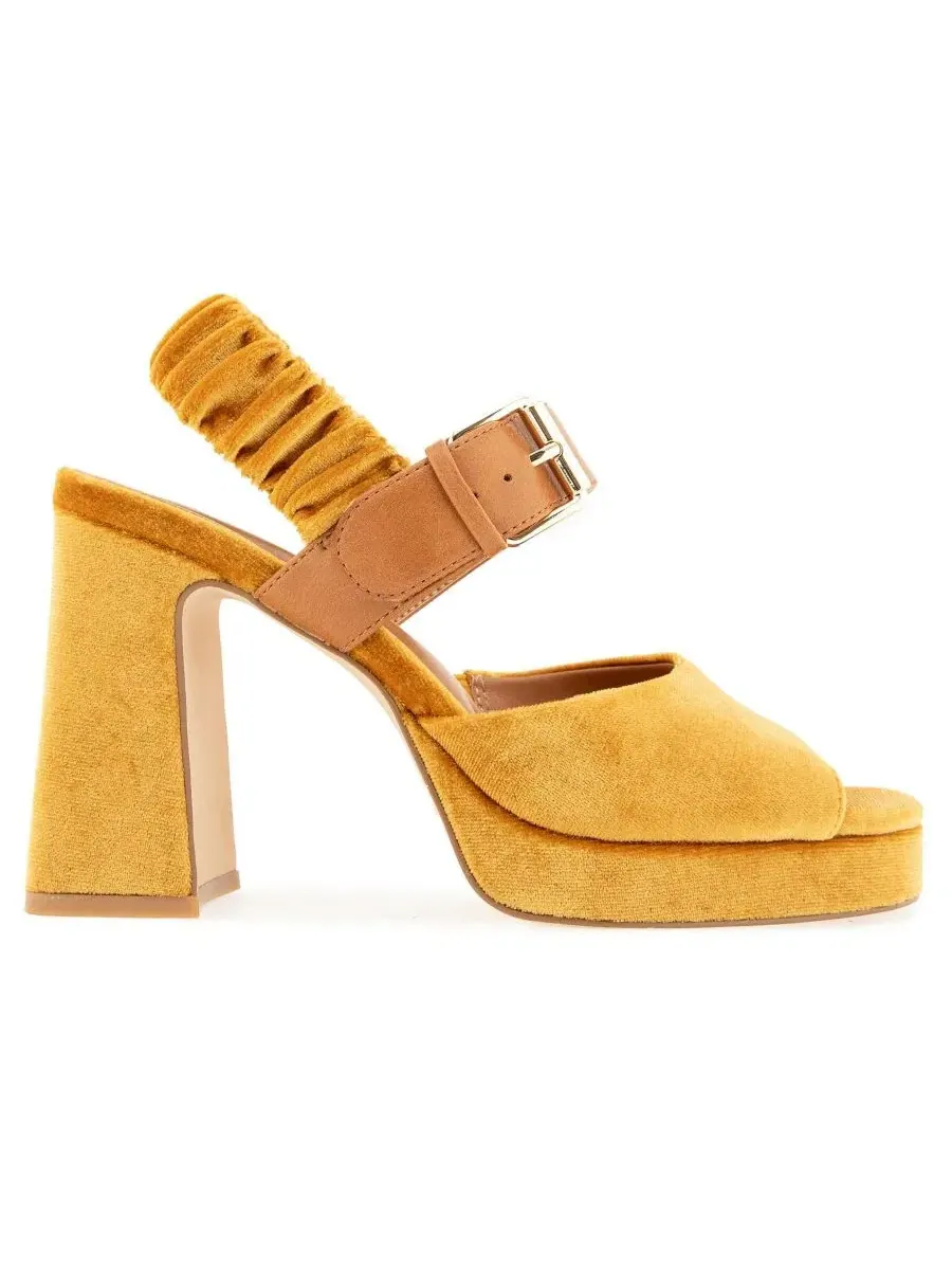 Босоножки на танкетке с квадратным носком Finzee Velvet Platform Sandal Christian Siriano — изображение 2 из 5, коричневый
