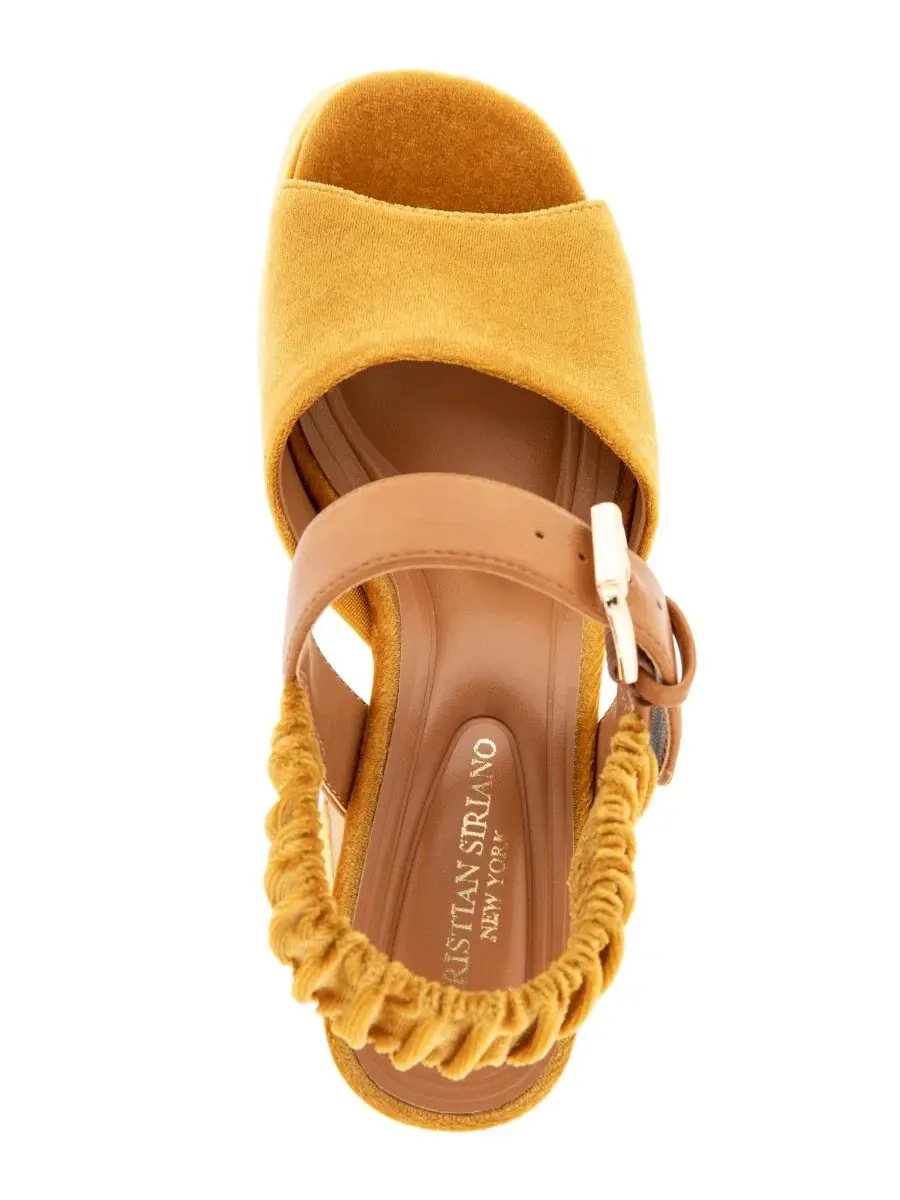 Босоножки на танкетке с квадратным носком Finzee Velvet Platform Sandal Christian Siriano — изображение 4 из 5, коричневый