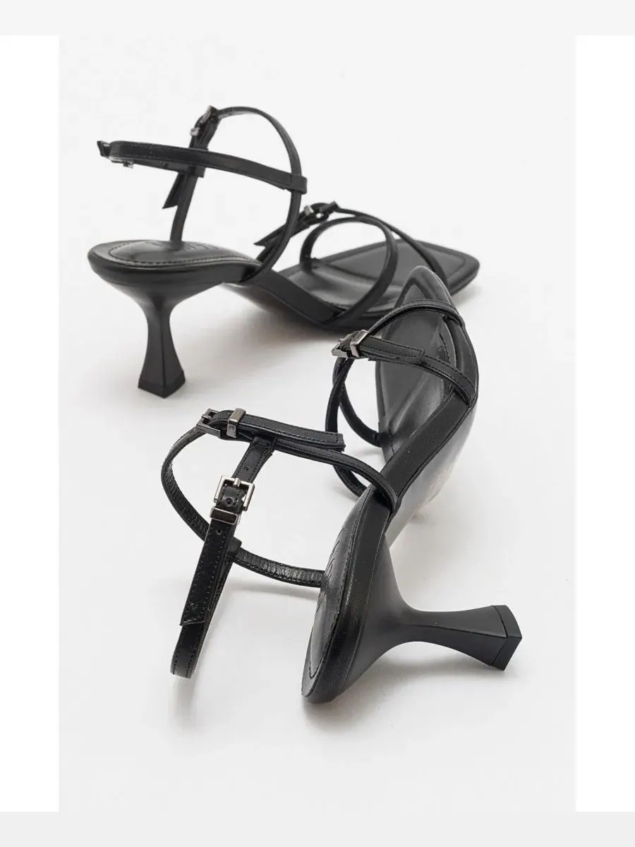 Босоножки на каблуке Nebel Strappy Stiletto Prologue Shoes — изображение 4 из 8, черный