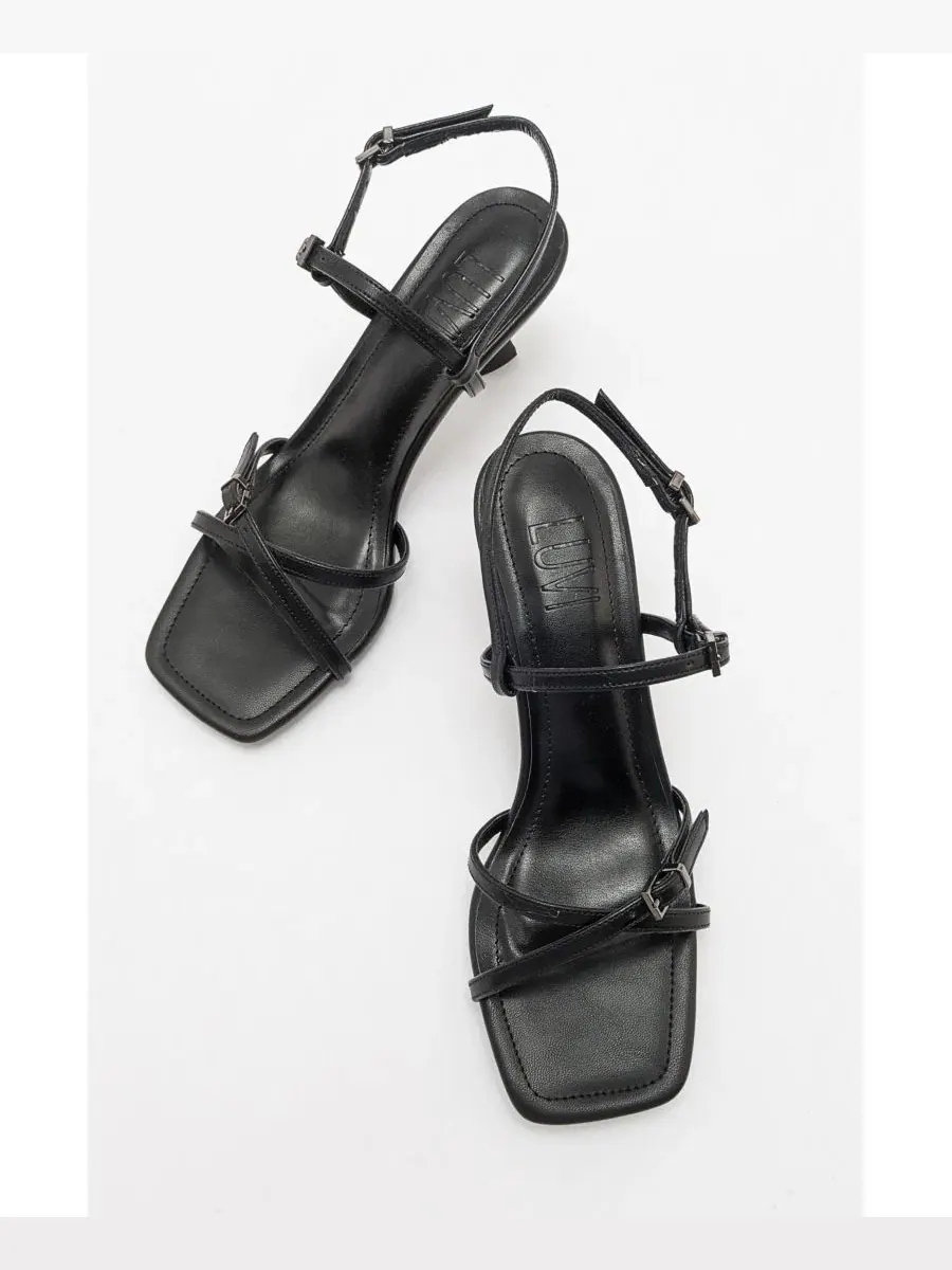 Босоножки на каблуке Nebel Strappy Stiletto Prologue Shoes — изображение 5 из 8, черный