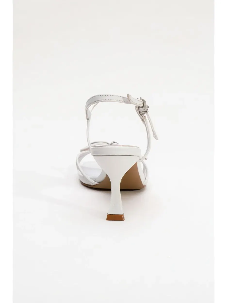 Босоножки на каблуке с ремешками Nebel Strappy Stiletto Prologue Shoes — изображение 3 из 9, белый
