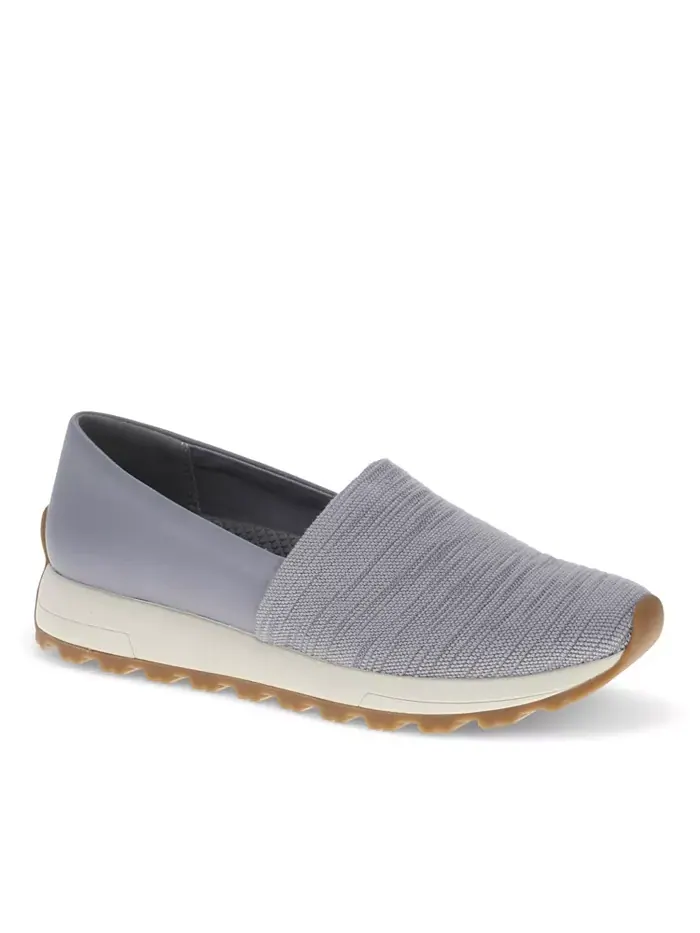Женские балетки Gennie Slip On Baretraps — изображение 1 из 5, серый мульти