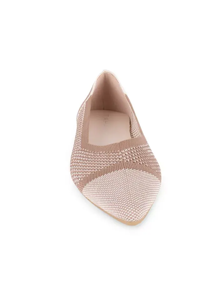 Женские трикотажные туфли Antigua Knit Slip-On Tahari — изображение 2 из 6, верблюжий