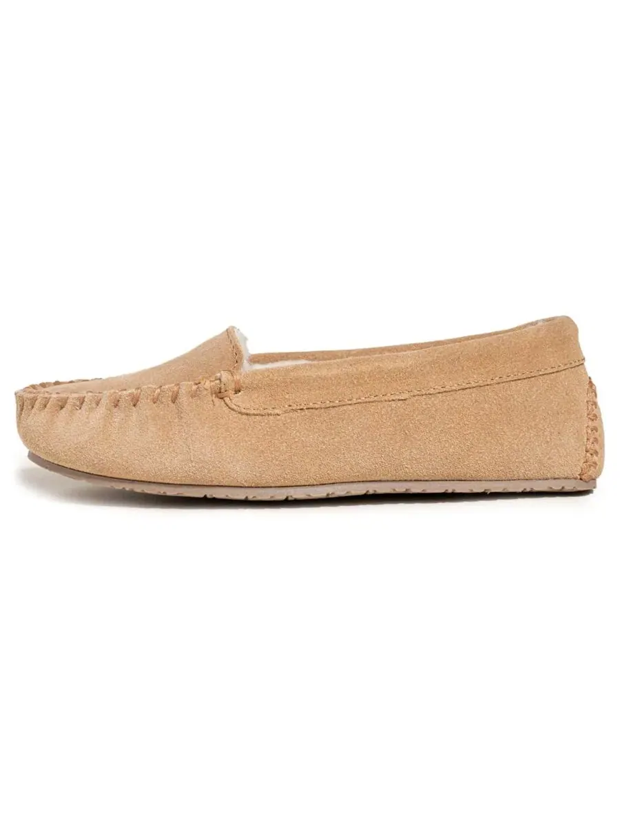 Женские тапочки Cosi Venetian из замши Minnetonka — изображение 2 из 5, корица