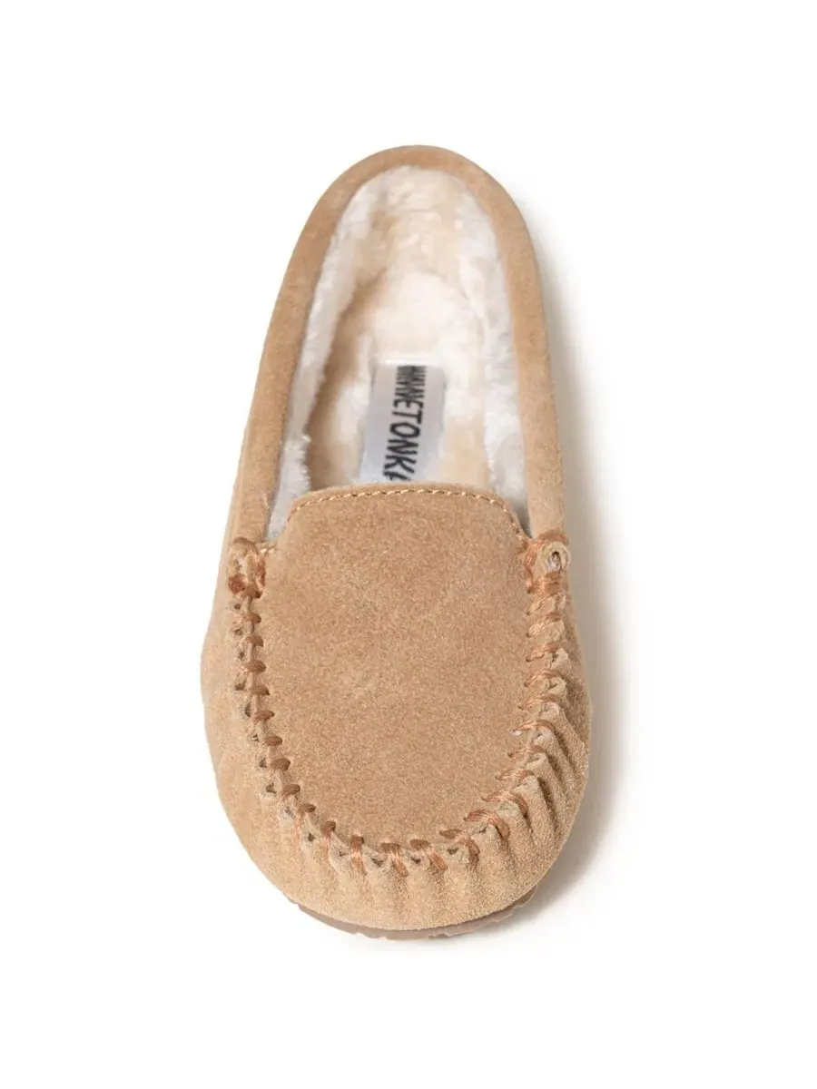 Женские тапочки Cosi Venetian из замши Minnetonka — изображение 3 из 5, корица