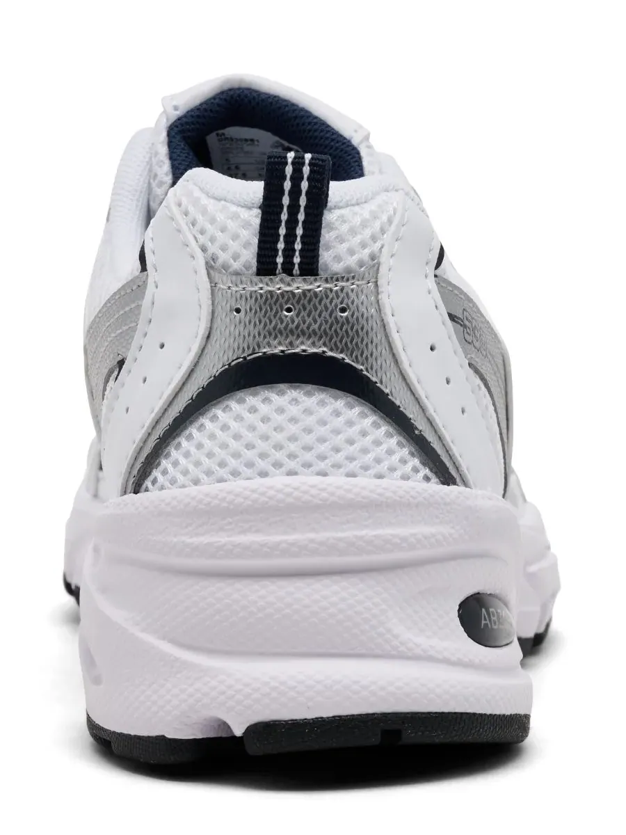 Детские повседневные кроссовки Big Kids 530 от Finish Line New Balance — изображение 4 из 6, белый