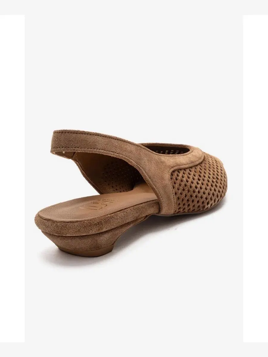 Женские кожаные туфли-лодочки Lieve с открытой пяткой Forever & Always Shoes — изображение 3 из 6, коньячный