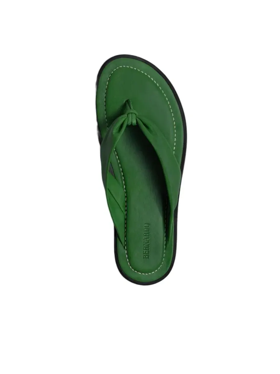 Сандалии-вьетнамки Salt с кожаной стелькой Bernardo Footwear — изображение 3 из 4, зеленый