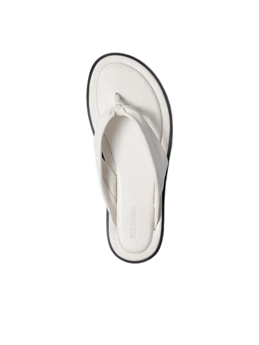 Сандалии-вьетнамки Salt с кожаной стелькой Bernardo Footwear — изображение 4 из 4, белый