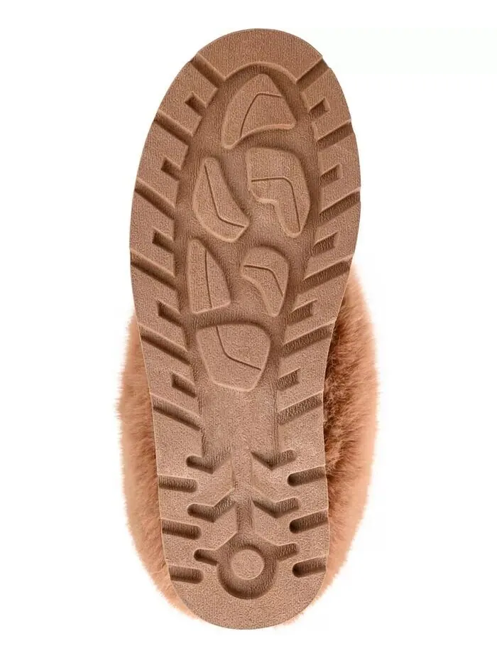 Женские сапоги Shanay Lug Sole Faux Fur для холодной погоды Journee Collection — изображение 5 из 6, бежевый