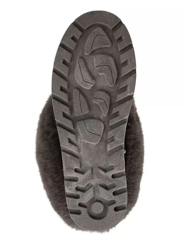 Женские сапоги Shanay Lug Sole Faux Fur для холодной погоды Journee Collection — изображение 5 из 6, серый
