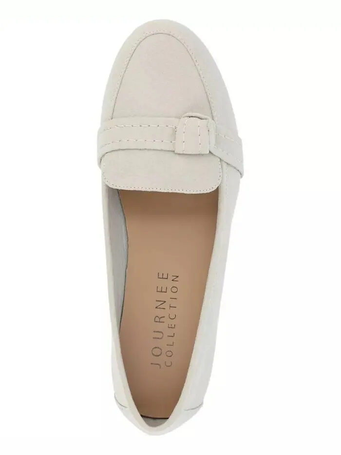Женские туфли Marci Slip On Flats Journee Collection — изображение 4 из 10, кость