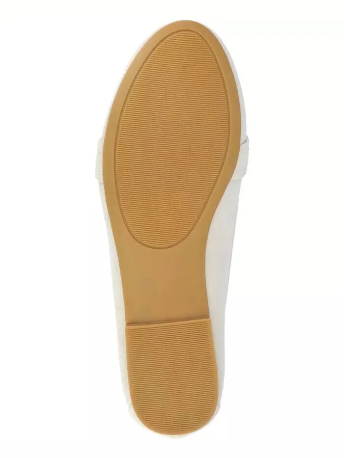 Женские туфли Marci Slip On Flats Journee Collection — изображение 5 из 10, кость