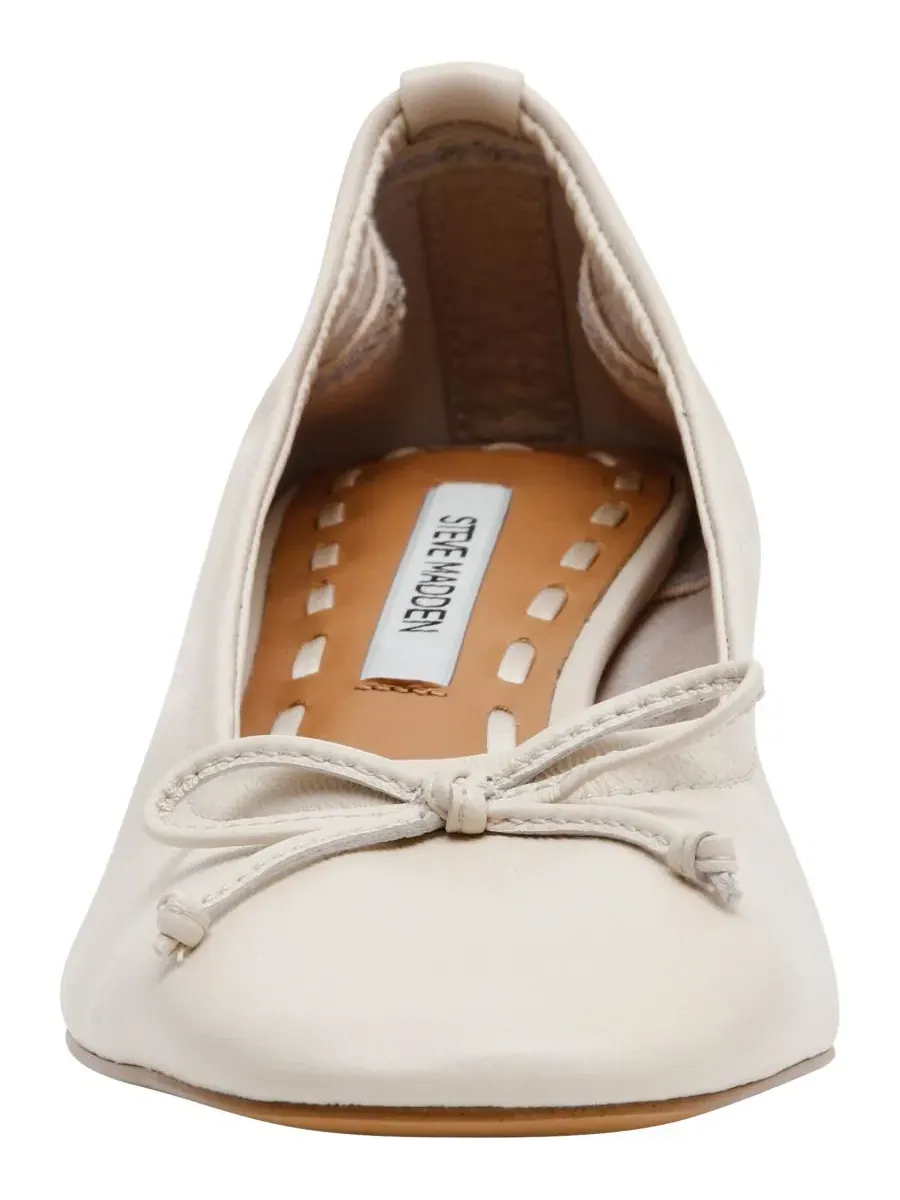 Балетки на каблуке Coretta Block Heel Steve Madden — изображение 6 из 6, белый