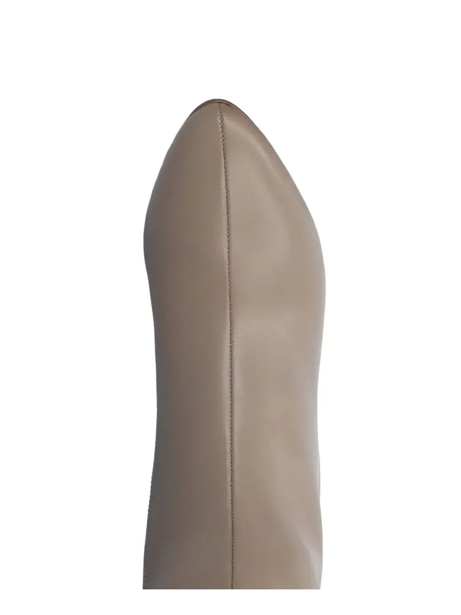 Женские сапоги Ameylia на блочном каблуке до колена Journee Collection, Taupe Smooth — изображение 6 из 7