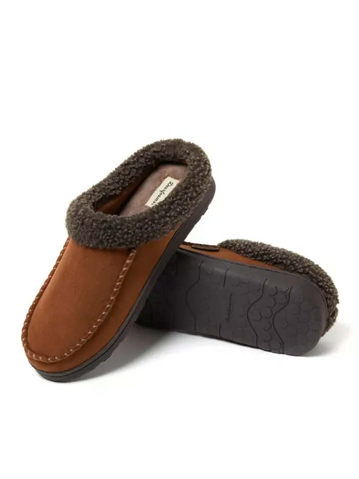 Мужские домашние тапочки-клоги Moccasin Toe из микро-замши Dearfoams — изображение 2 из 5, коричневый