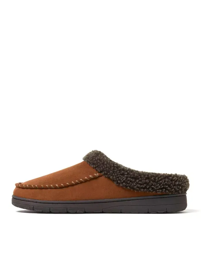 Мужские домашние тапочки-клоги Moccasin Toe из микро-замши Dearfoams — изображение 3 из 5, коричневый