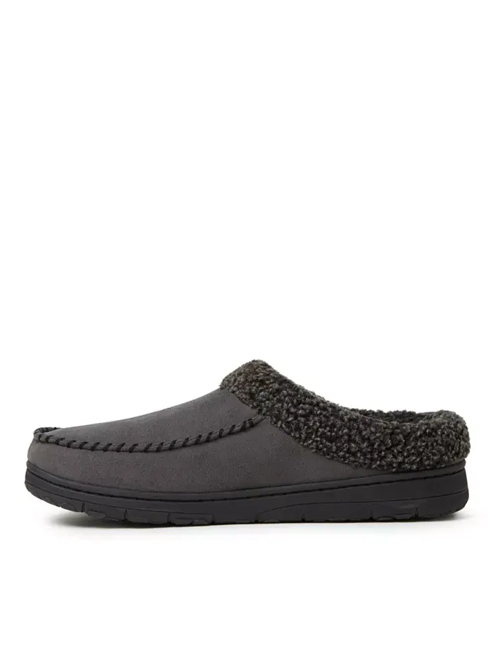 Мужские домашние тапочки-клоги Moccasin Toe из микро-замши Dearfoams — изображение 3 из 5, серый