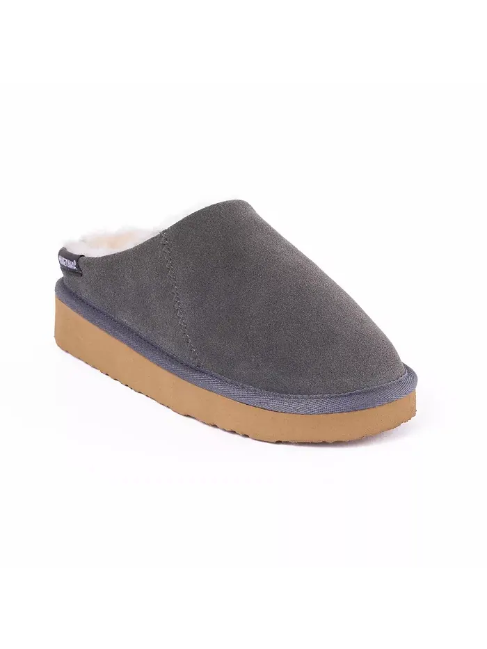 Женские замшевые тапочки Coze Around Clog Minnetonka