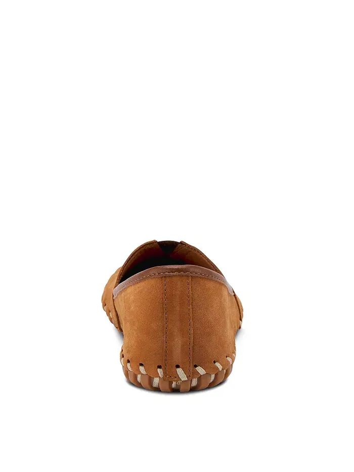 Kathaleta Suede Slip-On Comfort Туфли на плоской подошвеs с V-образной эластичной выемкой — изображение 4 из 6