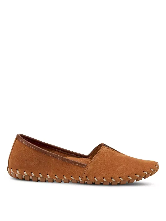 Kathaleta Suede Slip-On Comfort Туфли на плоской подошвеs с V-образной эластичной выемкой — изображение 5 из 6