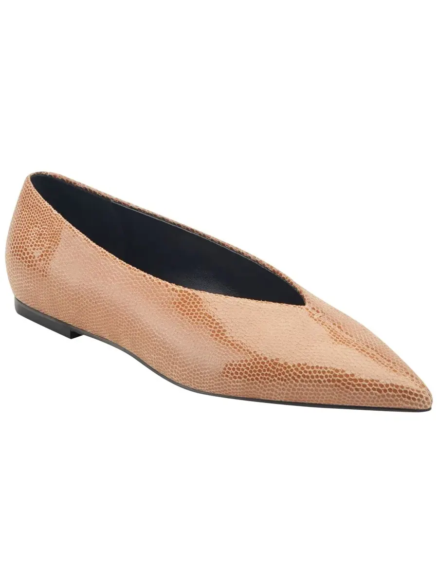 Балетки Casee с острым носком Marc Fisher LTD, Natural Lizard Suede