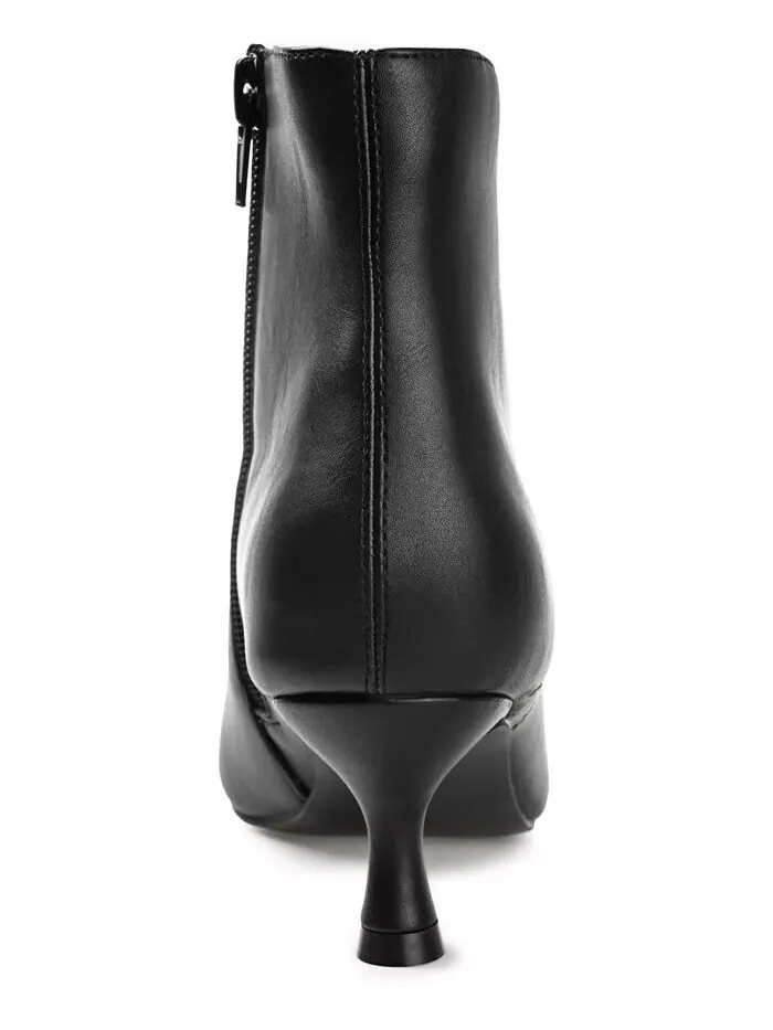 Женские ботильоны Kelssa Square Toe Kitten Heel Dress Booties Journee Collection — изображение 3 из 8, черный