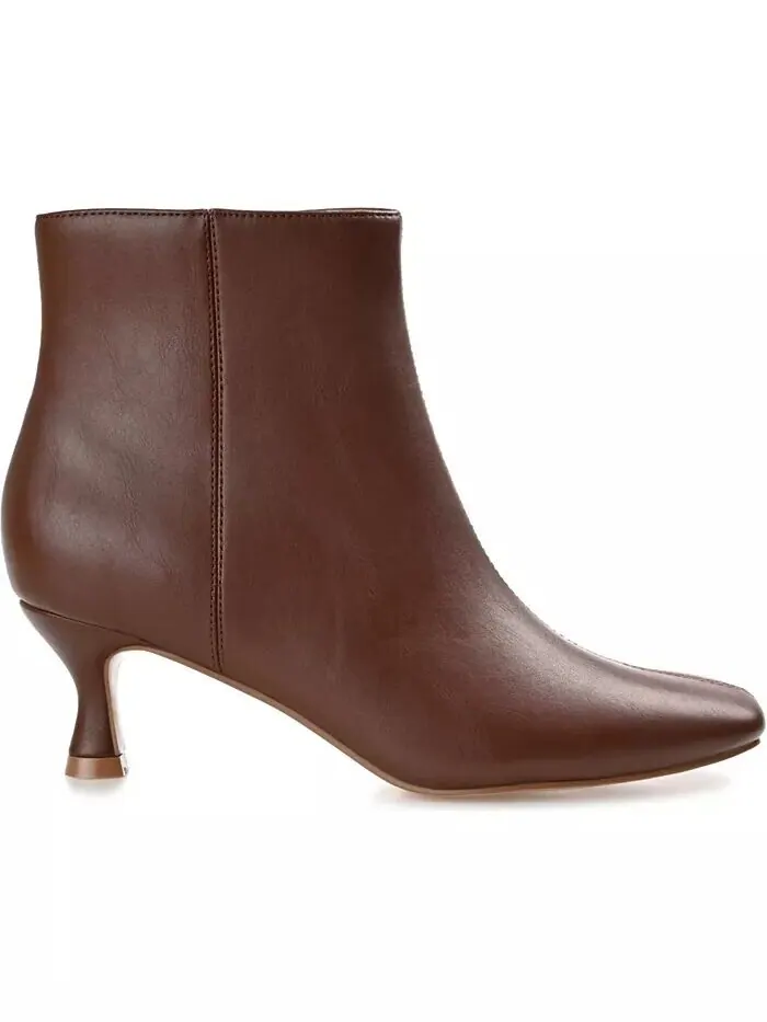 Женские ботильоны Kelssa Square Toe Kitten Heel Dress Booties Journee Collection — изображение 2 из 9, коричневый
