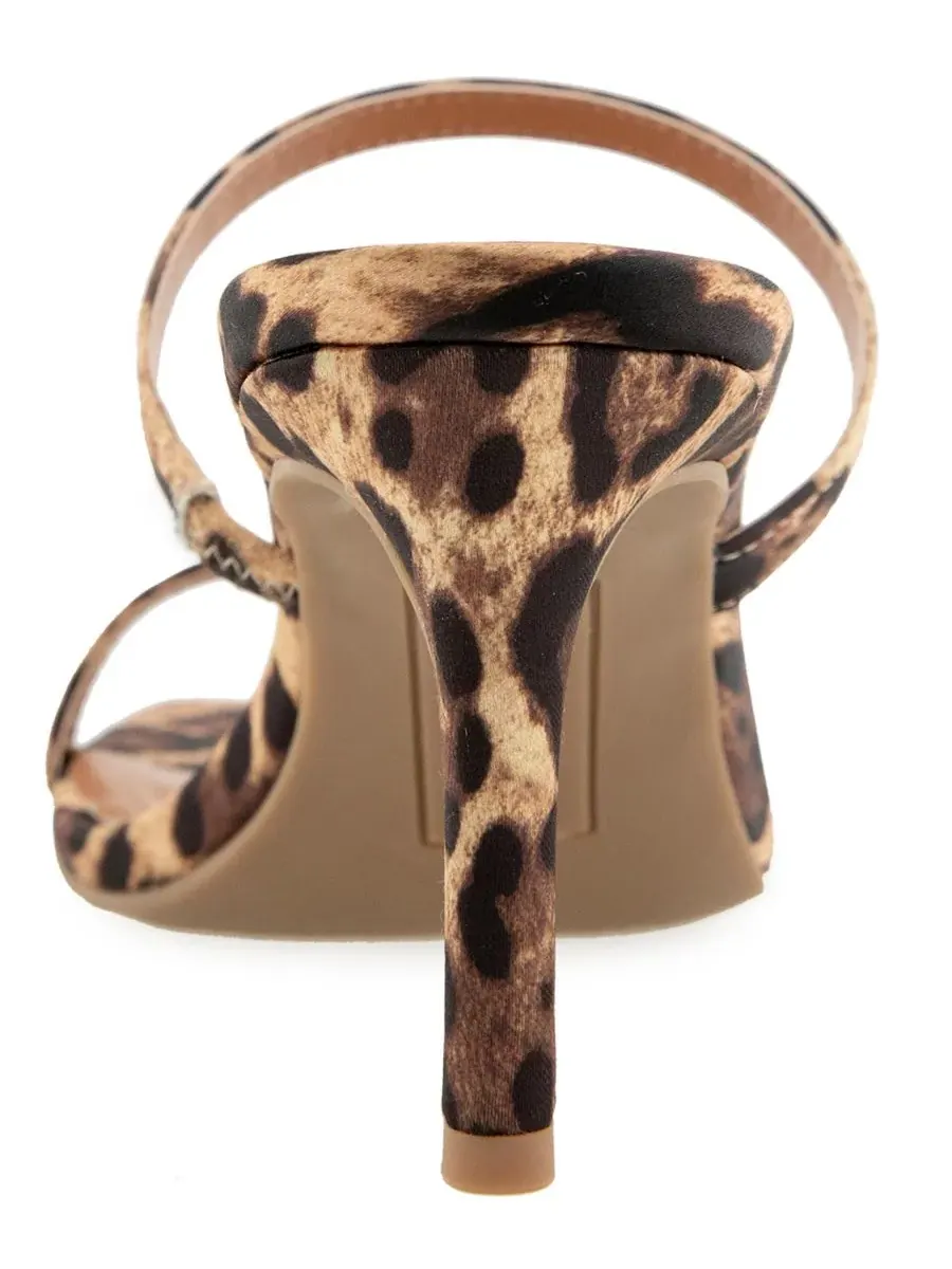 Женские сандалии Salin с двумя ремешками Christian Siriano, Cheetah Fabric — изображение 2 из 3