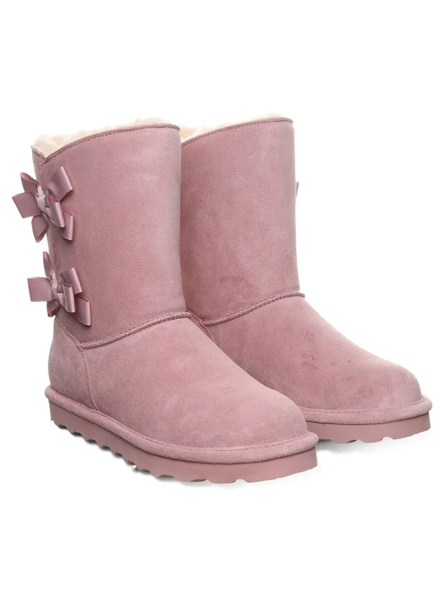 Женские сапоги Zaria Ribbon Bow Detail Mid-Calf с бантом BEARPAW — изображение 8 из 8, розовый