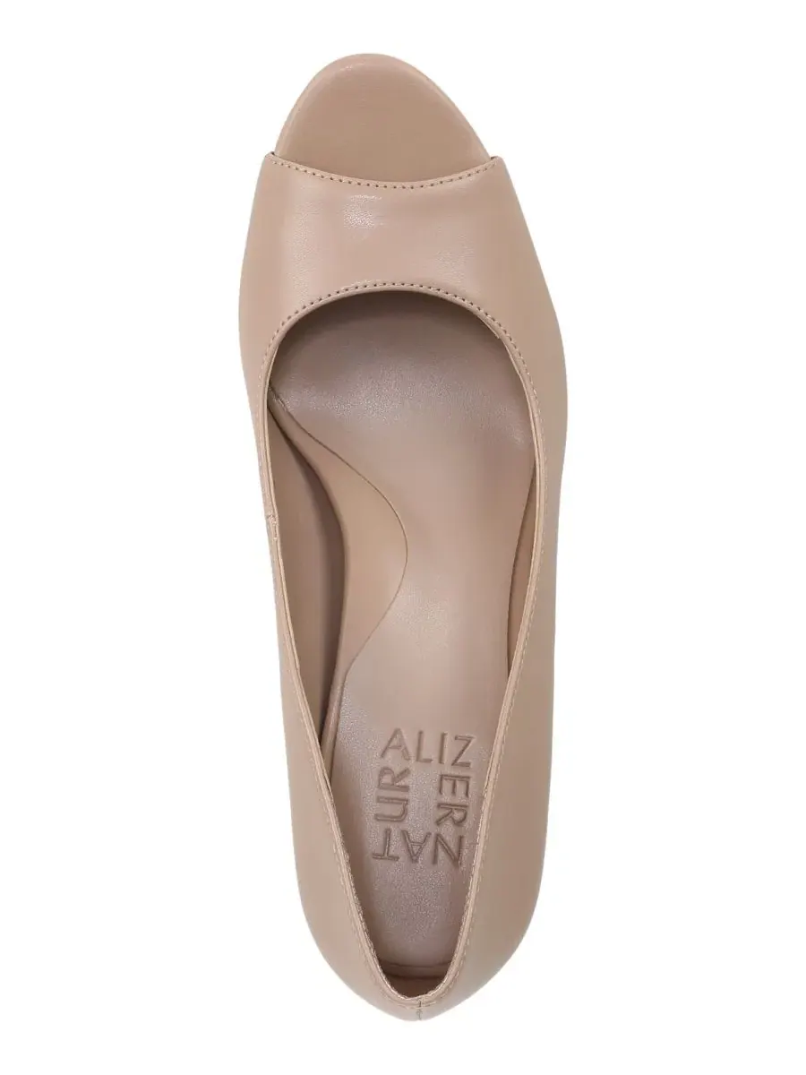 Туфли-лодочки Locke с открытым мысом, каблук 7,5 см Naturalizer, Warm Taupe Faux Leather — изображение 4 из 5