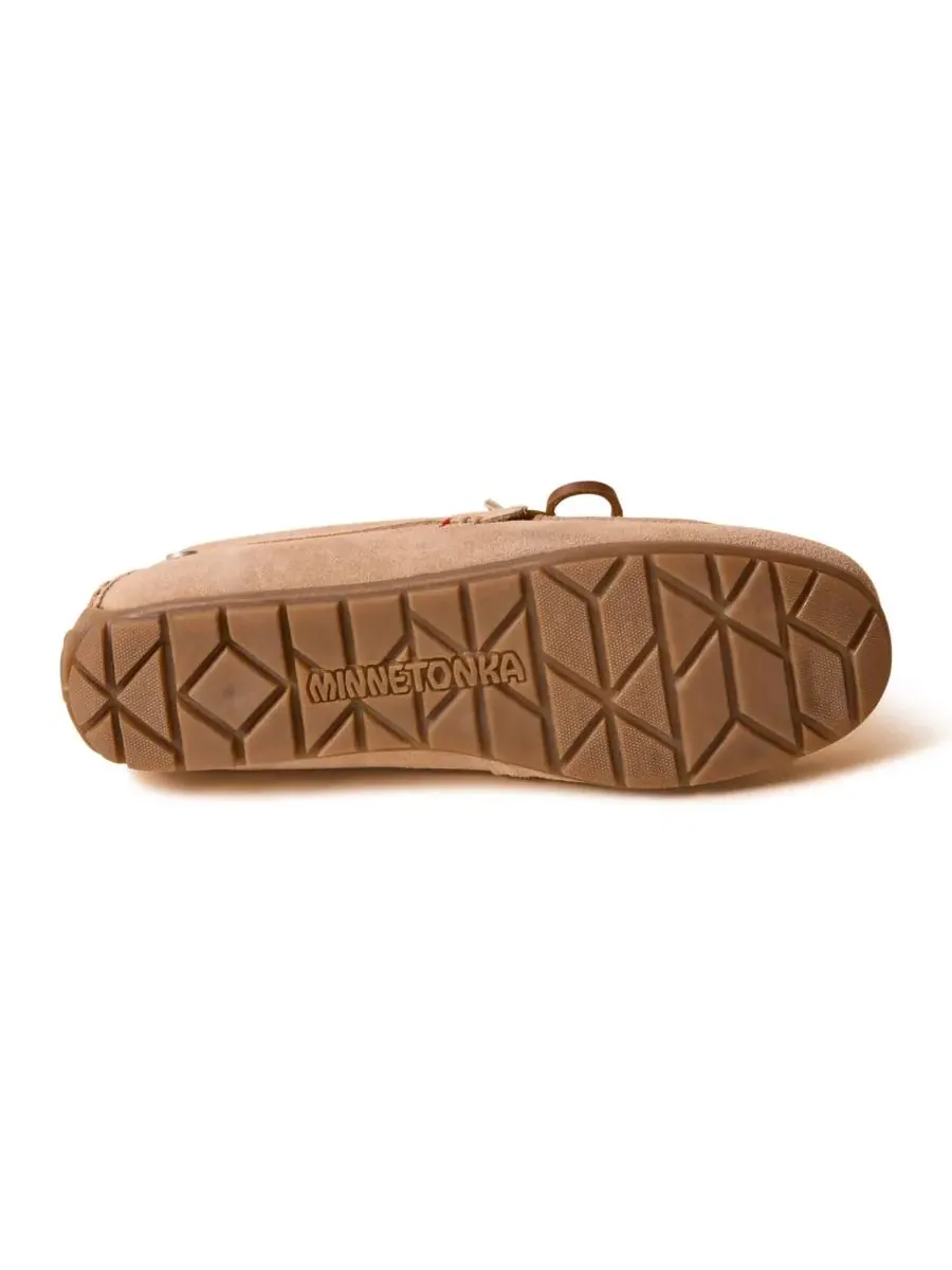 Minnetonka Женские замшевые лоферы-мокасины — изображение 3 из 7, бежевый