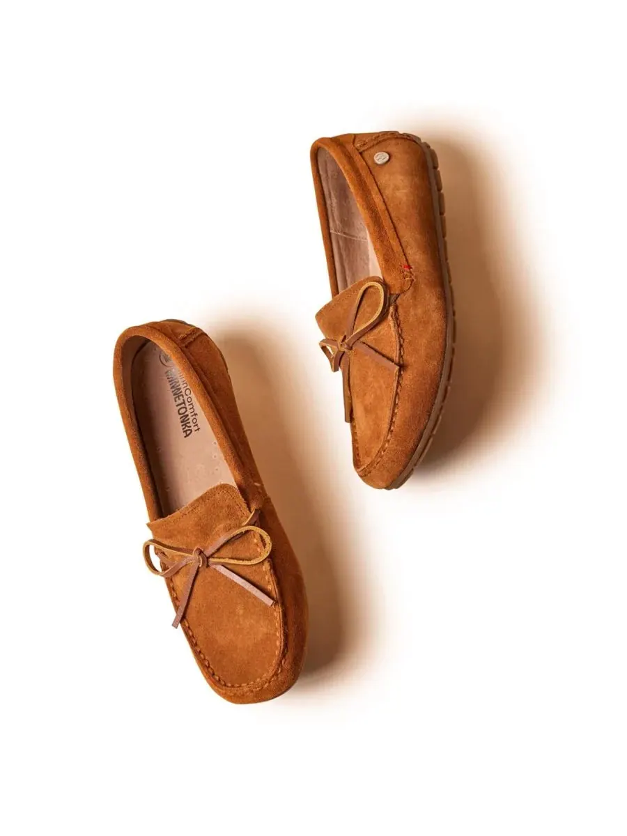 Minnetonka Женские замшевые лоферы-мокасины — изображение 2 из 6, коричневый