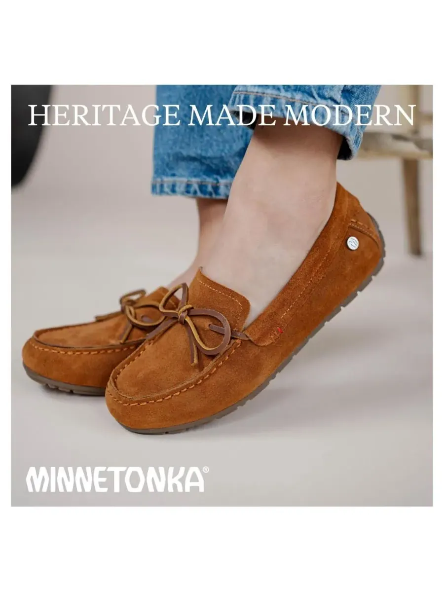 Minnetonka Женские замшевые лоферы-мокасины — изображение 6 из 6, коричневый