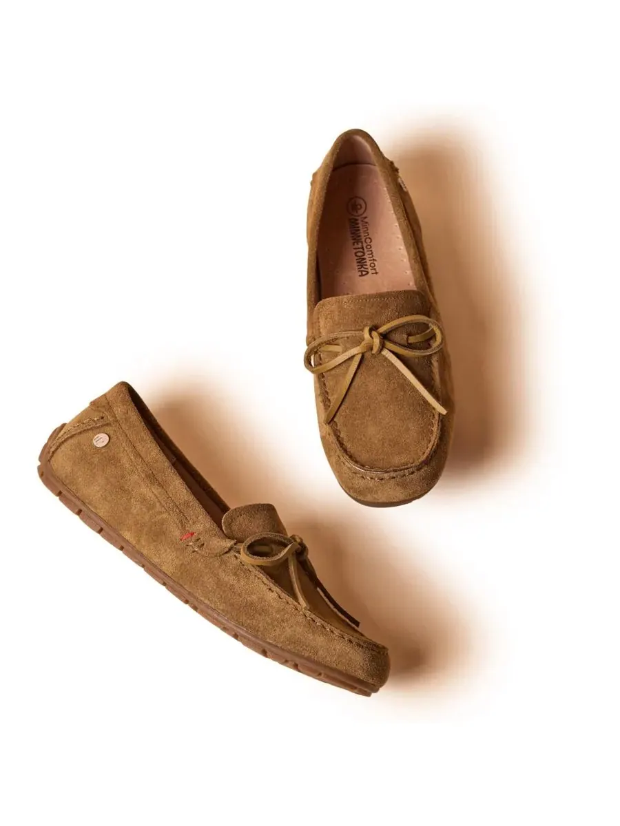 Minnetonka Женские замшевые лоферы-мокасины — изображение 2 из 7, шалфейный