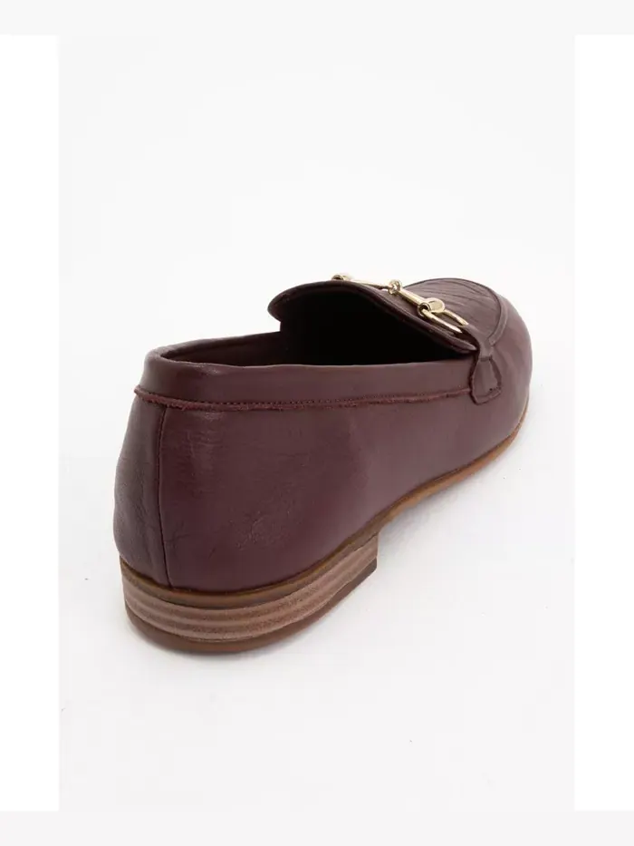 Роскошные лоферы Rory с кожаной вставкой в виде удил Forever & Always Shoes — изображение 2 из 4, коричневый бордовый