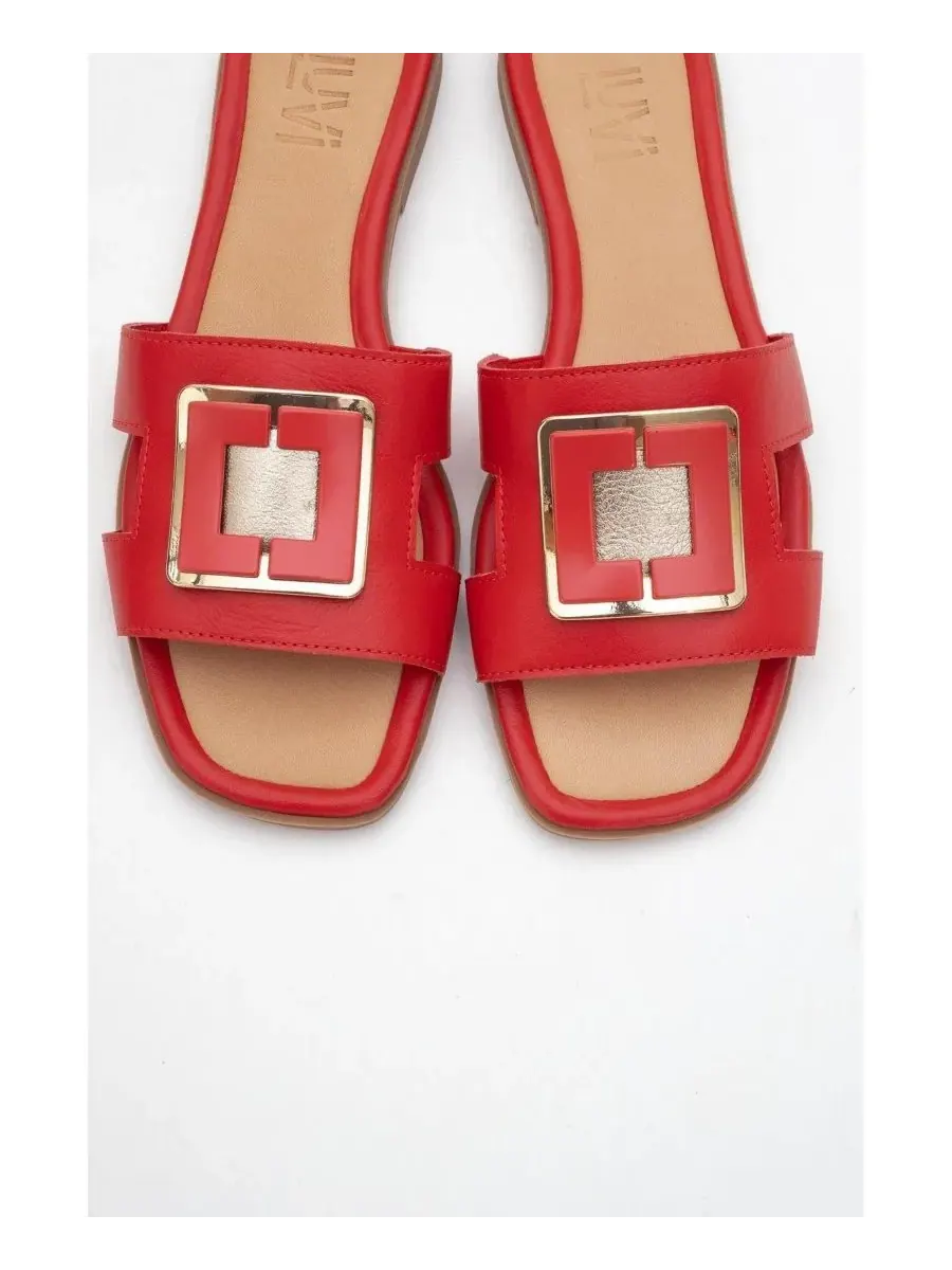 Кожаные шлепанцы MILLIE с пряжкой (женские) Forever & Always Shoes
