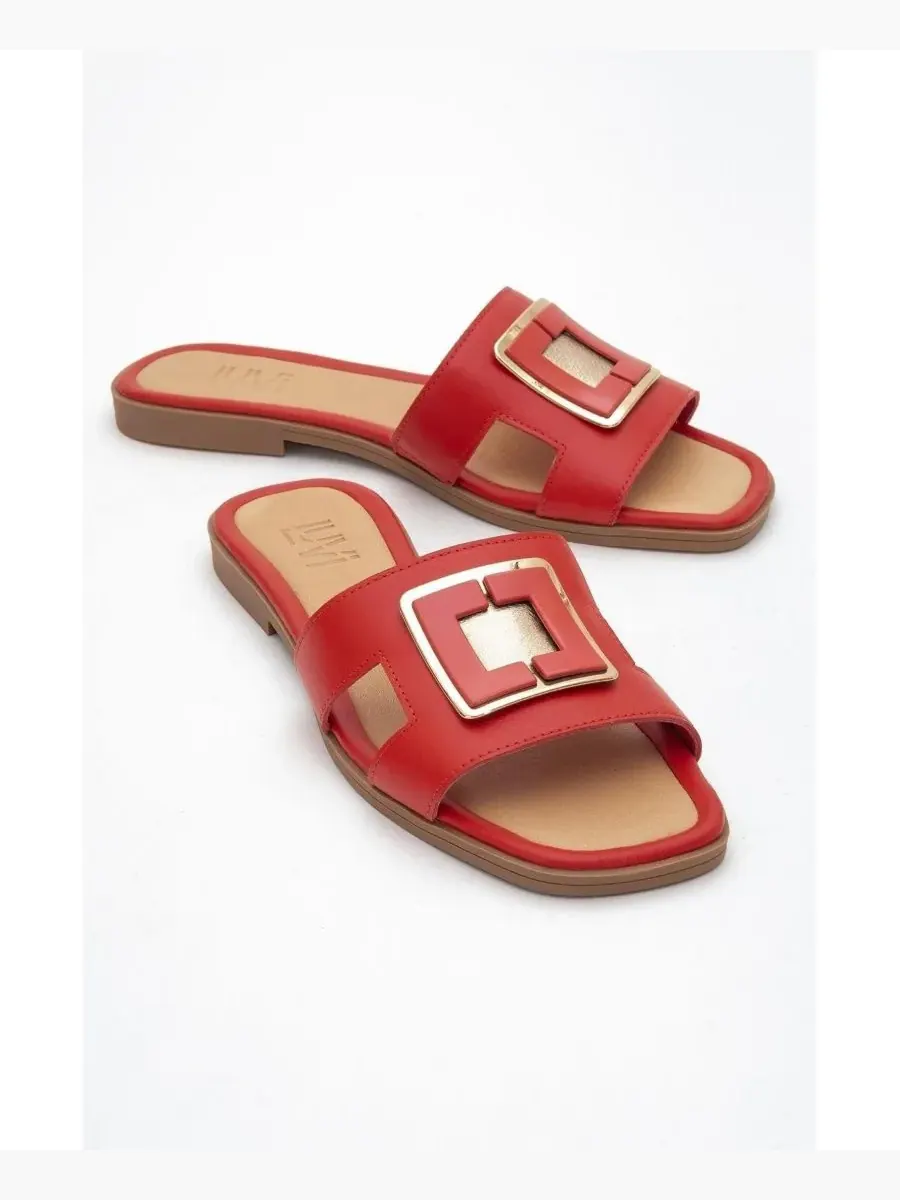 Кожаные шлепанцы MILLIE с пряжкой (женские) Forever & Always Shoes — изображение 5 из 5, красный